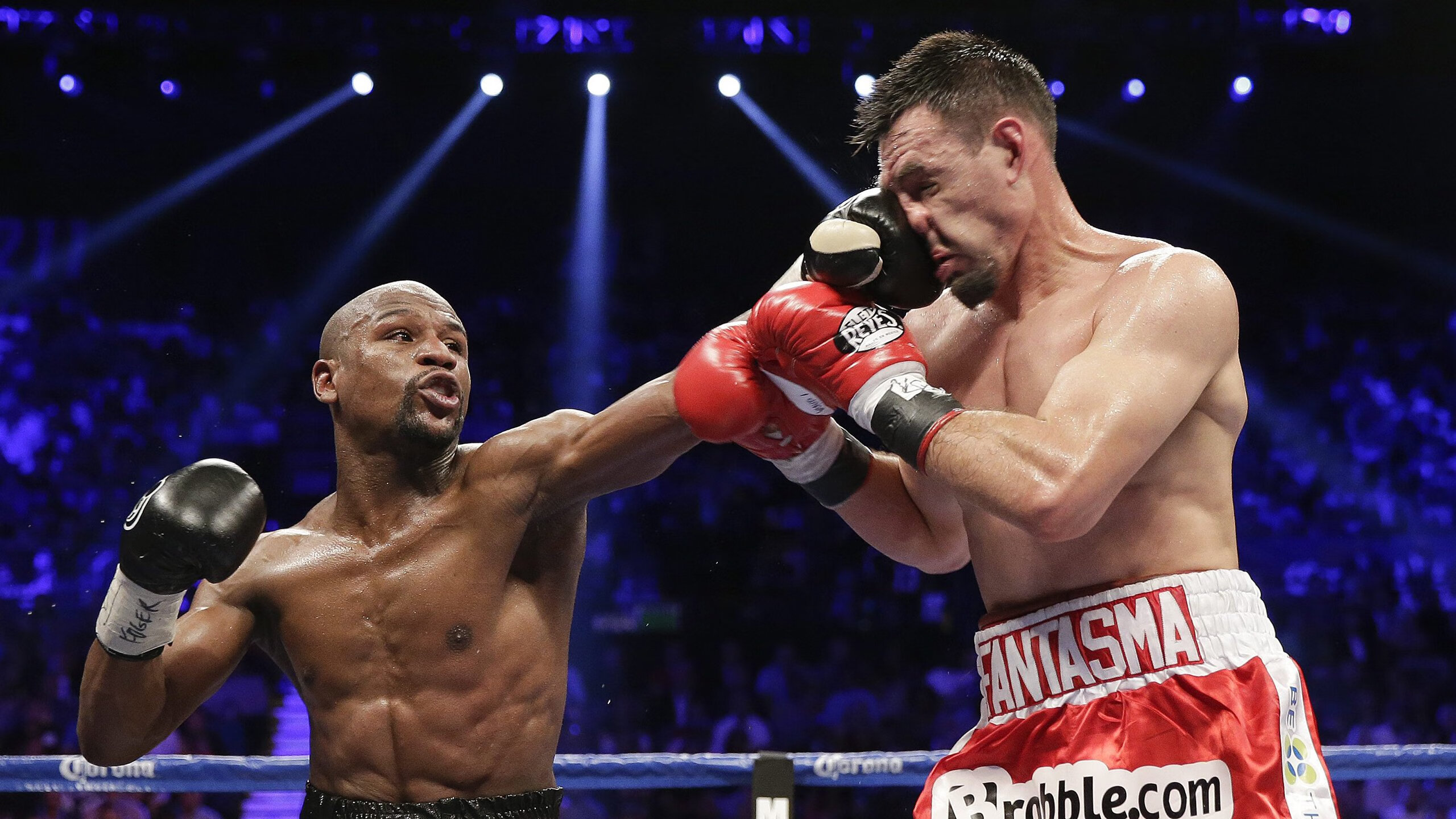 拉沃尔杯碾压戴维斯杯，阿尔卡拉斯高光表现预示网坛新纪元